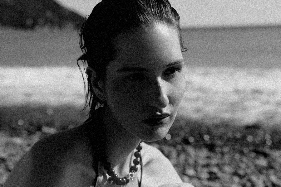 Close portrait on a pebble beach